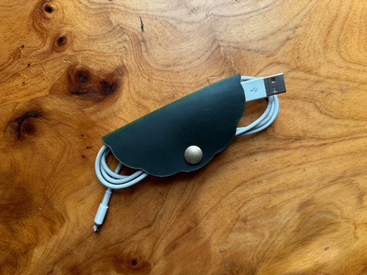 Scalloped Cord Keeper